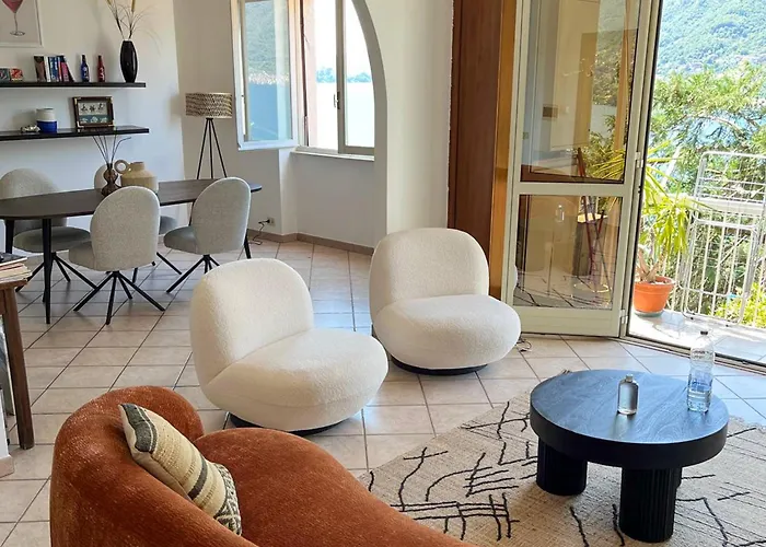 Sonia Raphael * Pognana Lario